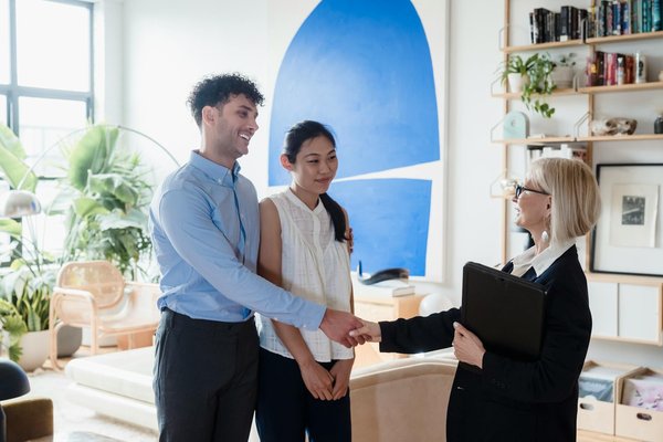 Enhancing UK Hospitality Loyalty: Innovative Data-Driven Techniques for Winning Customer Trust